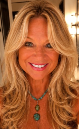 Gallery photo 5 of Leslie Rich your Palm Beach Entertainer