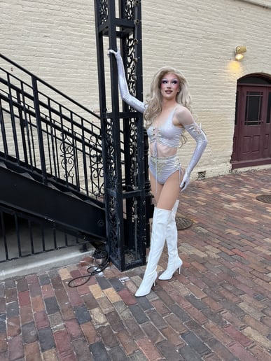 Gallery photo 6 of Lexi Long