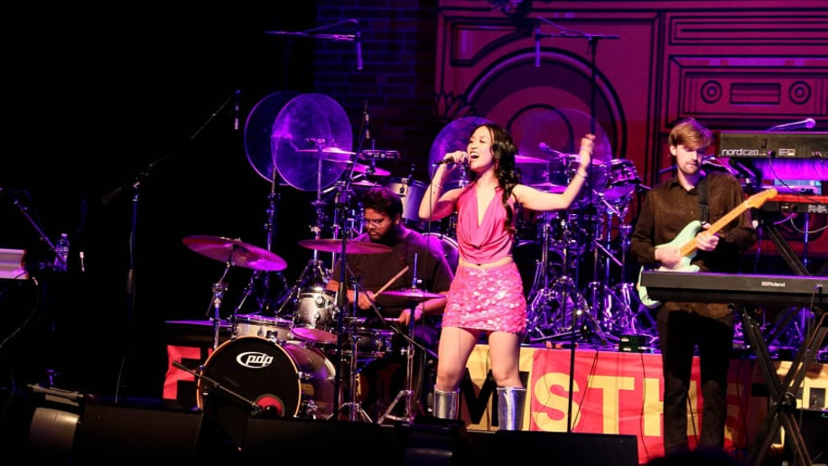 Gallery photo 2 of Lexi Nguyen - Singer & Songwriter