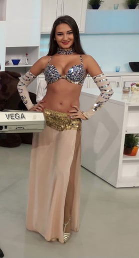 Gallery photo 4 of Leyla Bellydance