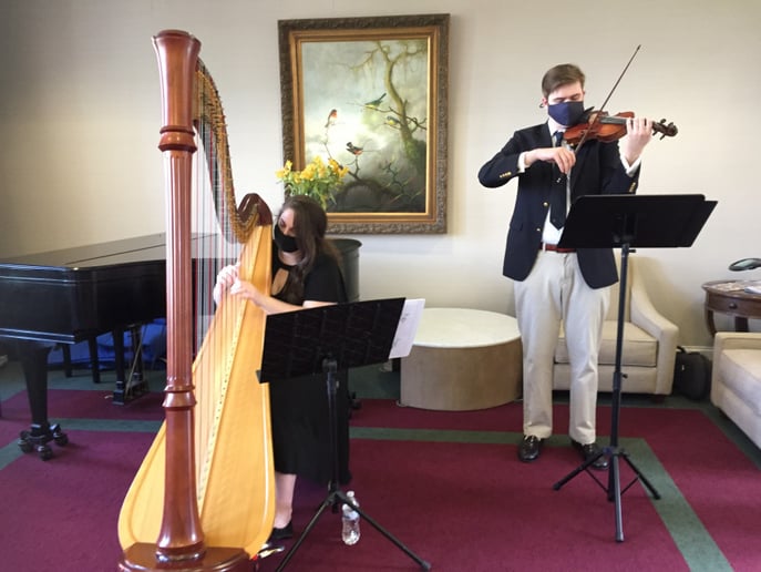 Gallery photo 9 of Liana Alpino, Harpist