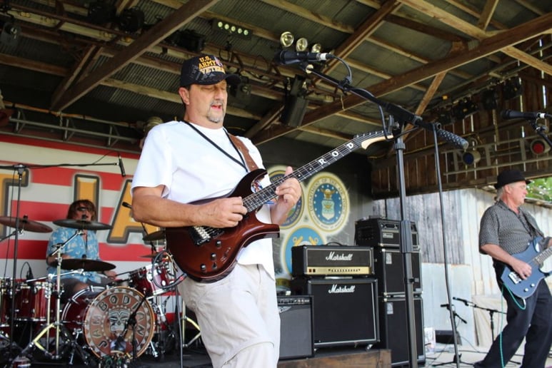 Gallery photo 7 of Lightnin Rod & The Thunderbolts
