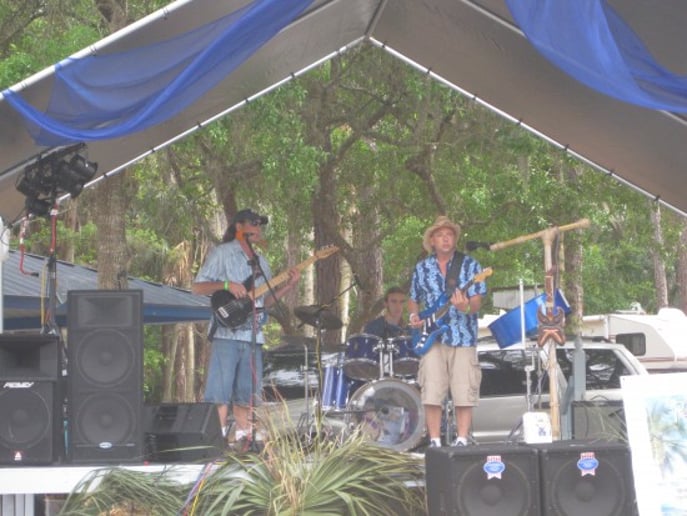 Gallery photo 11 of Lightning Jack Steel Drum Band