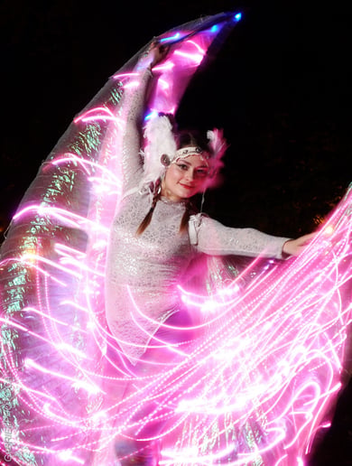 Gallery photo 1 of Lilith Wings (fire dancer)