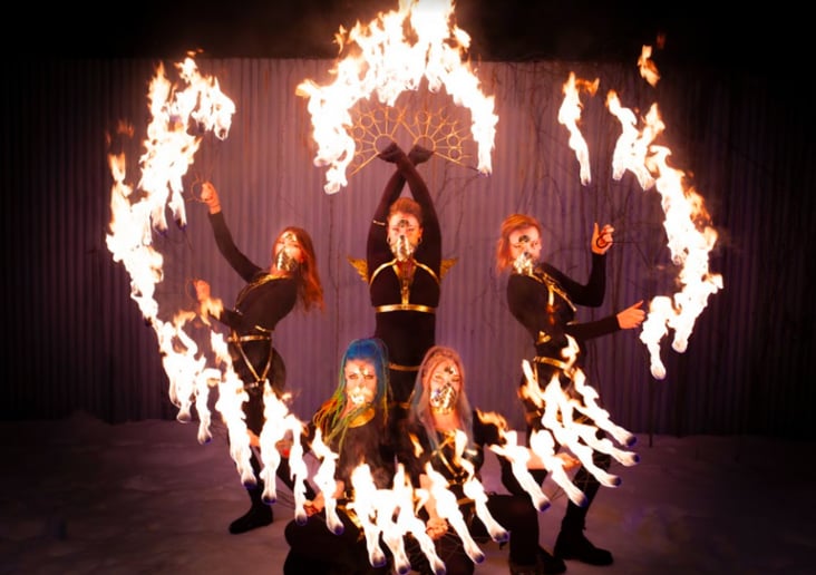 Gallery photo 9 of Lilith Wings (fire dancer)