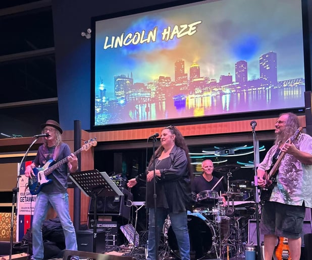 Gallery photo 1 of Lincoln Haze