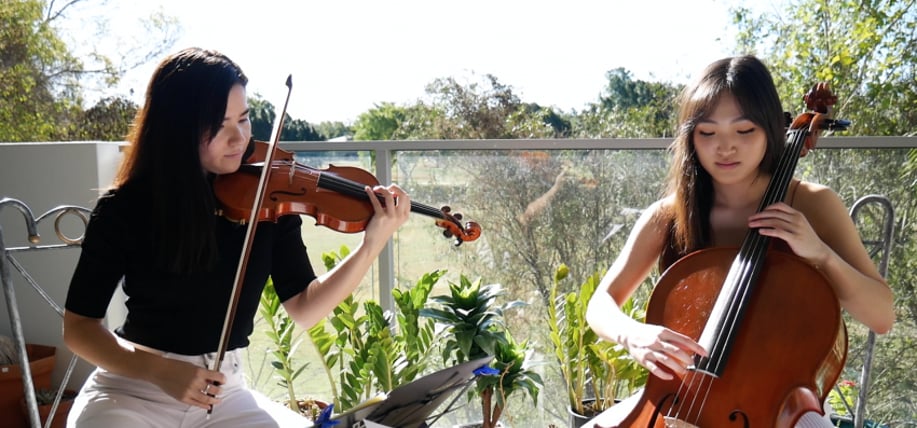 Gallery photo 2 of Linda Hwang Cellist
