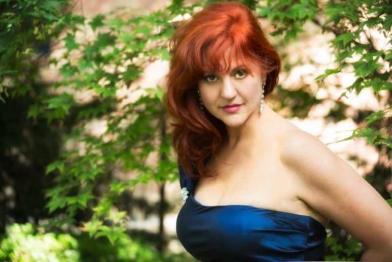 Gallery photo 7 of Linda Solotaire