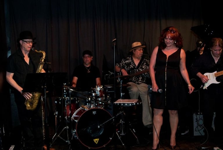 Gallery photo 5 of Linda Solotaire