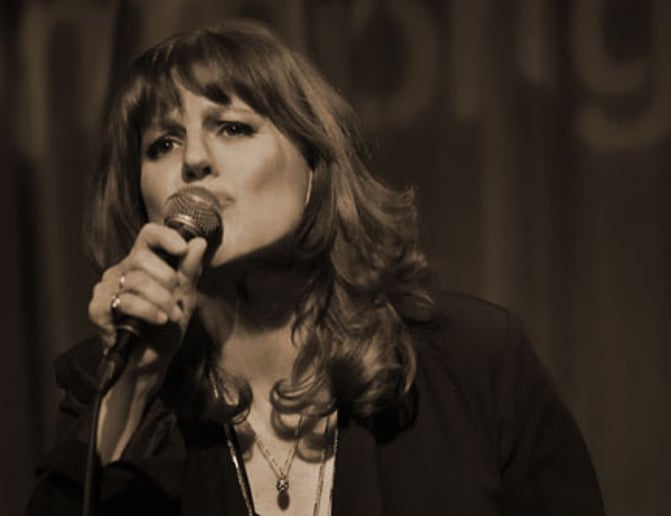 Gallery photo 1 of Linda Solotaire