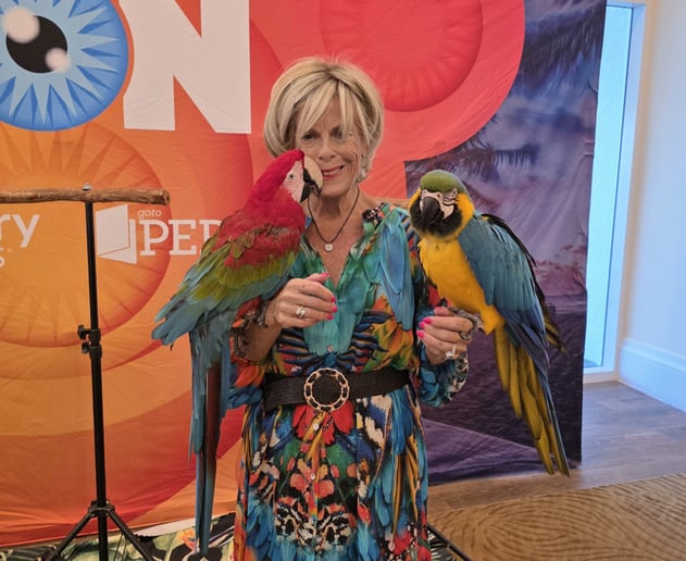 Gallery photo 10 of Linda The Parrot Lady