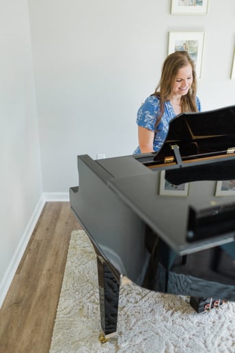 Gallery photo 2 of Lindsay Davis - Pianist