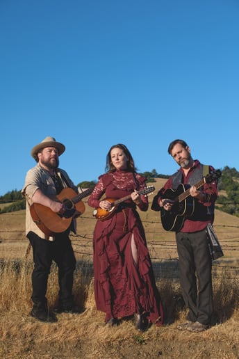 Gallery photo 1 of Lindsay Everly & The Evergreens