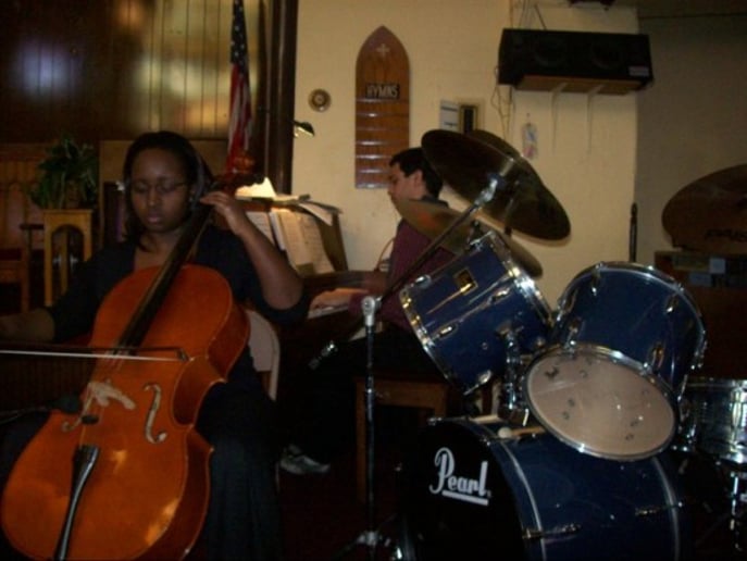 Gallery photo 5 of Lindsay Huddleston