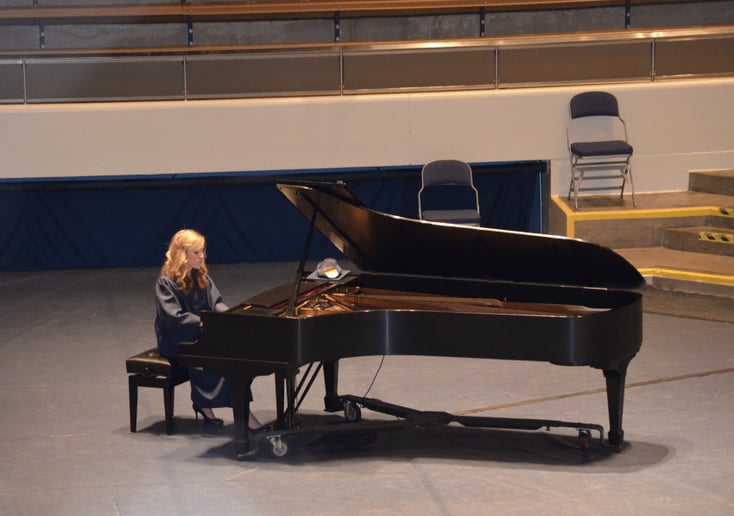 Gallery photo 3 of Lindsay Knight Piano