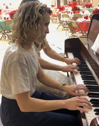 Gallery photo 4 of Lindsay Knight Piano