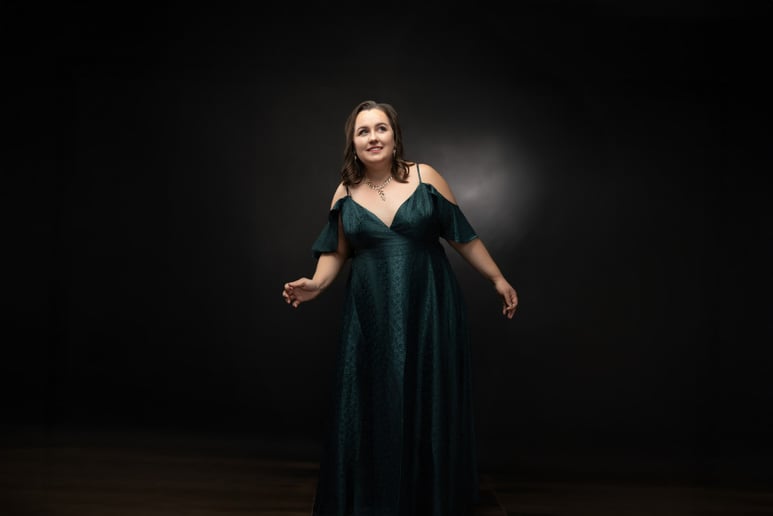 Gallery photo 5 of Lindsey Rae Johnson, soprano