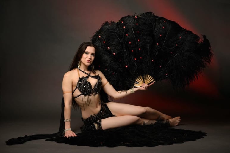 Gallery photo 6 of Linwe Telperion Belly Dance