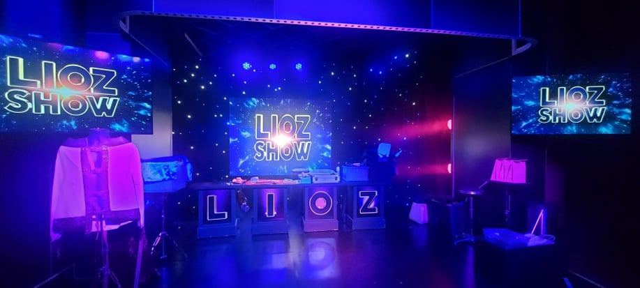 Gallery photo 4 of Lioz Show