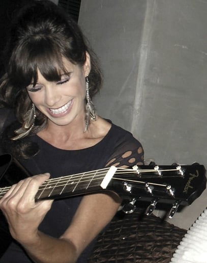 Gallery photo 2 of Lisa Casalino