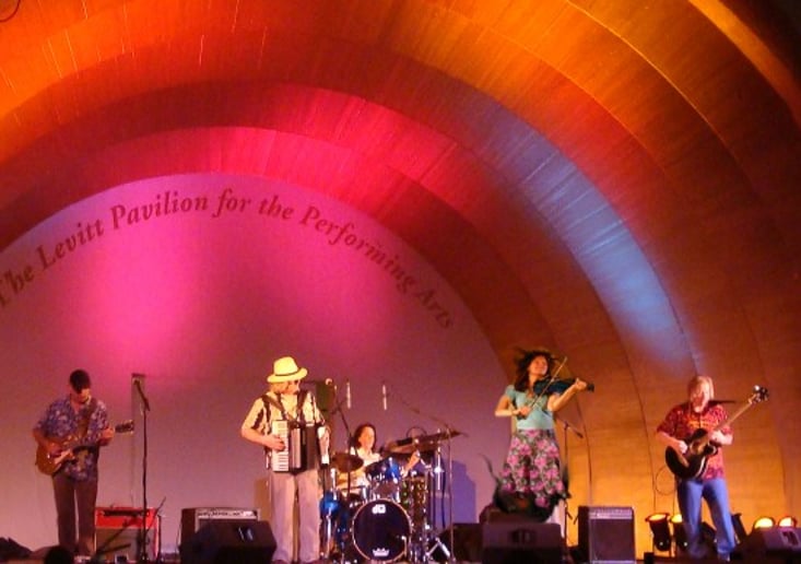 Gallery photo 4 of Lisa Haley & the Zydekats