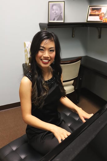 Gallery photo 6 of Lisa Luu