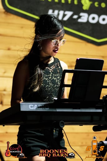 Gallery photo 7 of Lisa Luu