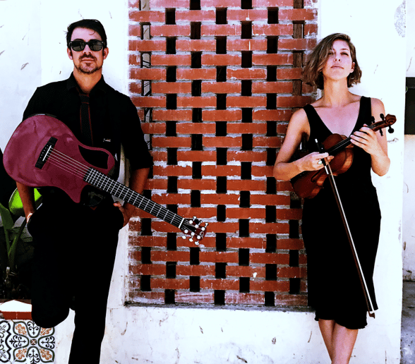 Gallery photo 2 of Lissy & Paul