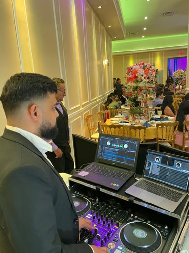 Gallery photo 3 of Lit DJ Entertainment Indian Pakistani