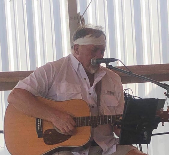 Gallery photo 4 of Wayne & Aimee Country