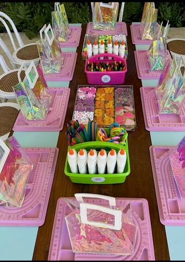 Gallery photo 1 of Little Luxe Makers