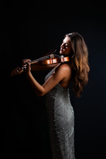 Gallery photo 1 of Live Music by Luna Spasojevic
