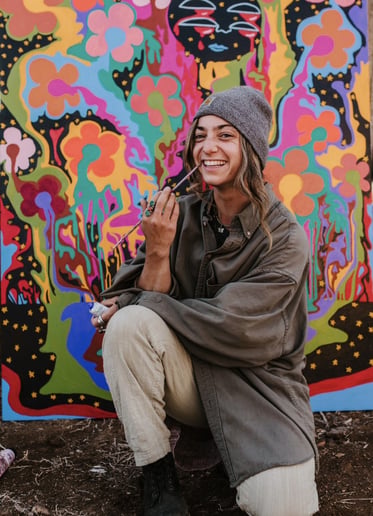 Gallery photo 3 of Live Painter, Kalee C