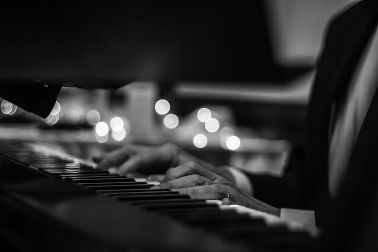 Gallery photo 2 of Live Piano Music