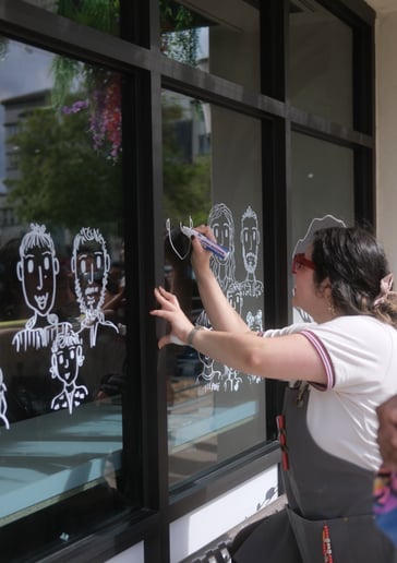 Gallery photo 5 of Live Portrait Artist & Window Portraits