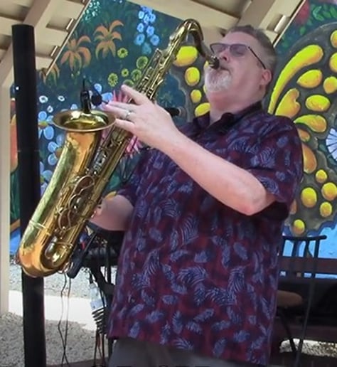 Gallery photo 5 of Live Sax