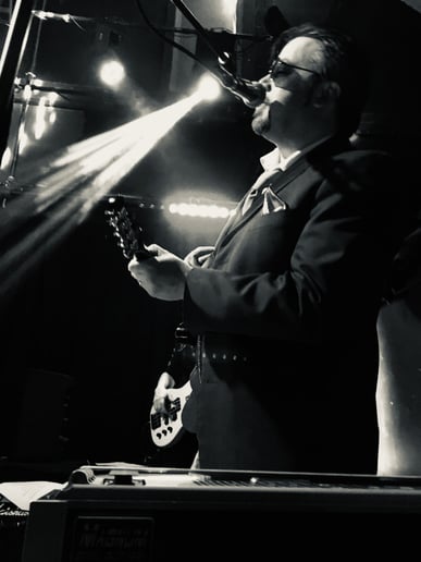 Gallery photo 7 of Live Session & MiniTribute Performance