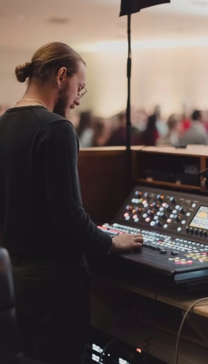 Gallery photo 2 of Live Sound Mixing