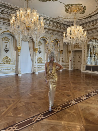 Gallery photo 5 of Live Tables