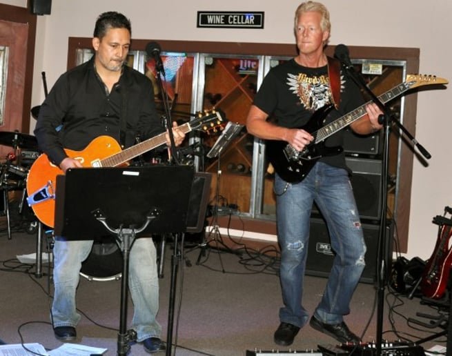 Gallery photo 2 of Live Wire