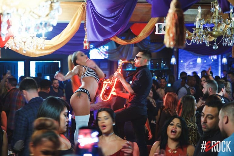 Gallery photo 32 of LiveSaX