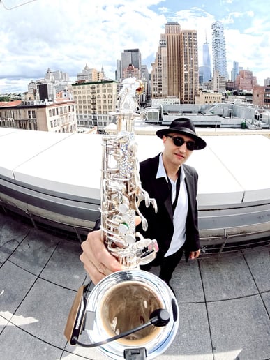Gallery photo 2 of LiveSaX