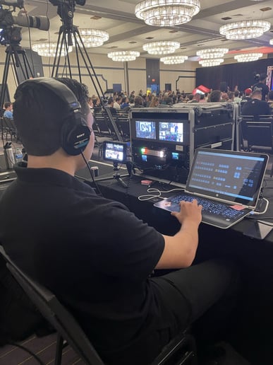 Gallery photo 5 of Livestreaming