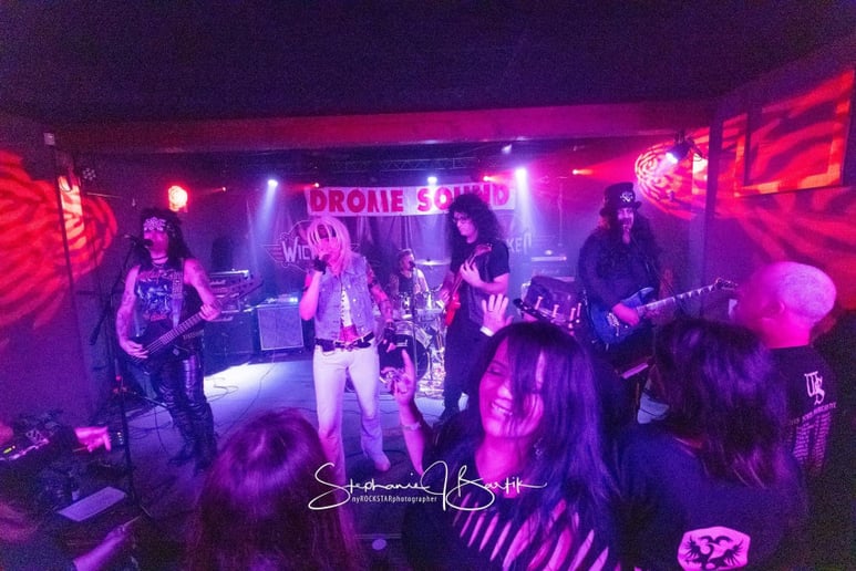 Gallery photo 2 of Livewire 518