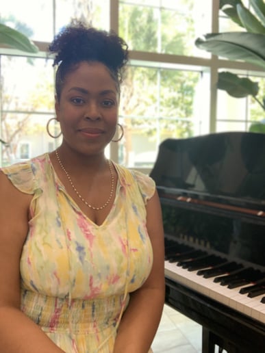 Gallery photo 8 of Liz Marion Piano