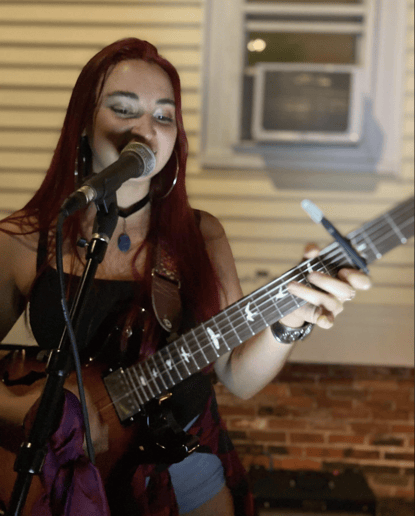 Gallery photo 4 of Liz Ridgely
