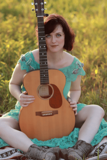 Gallery photo 4 of Lizzi Leigh