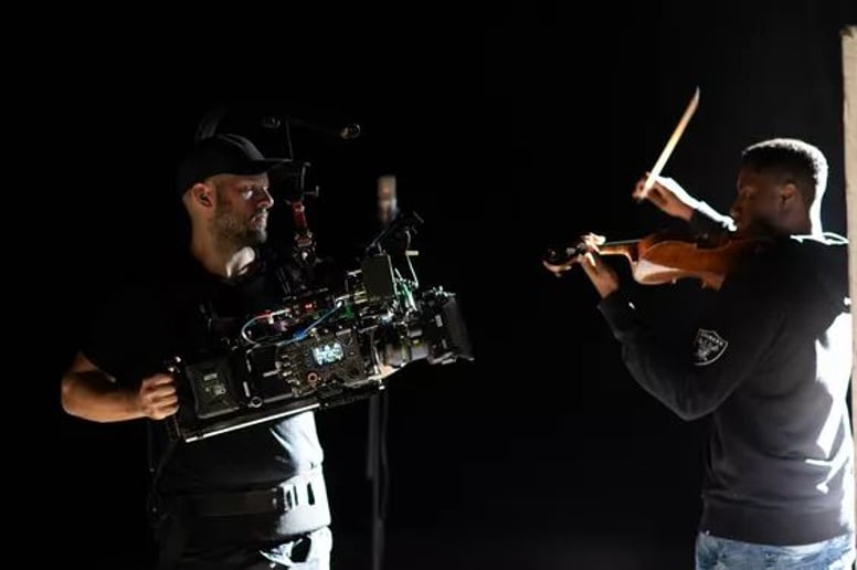 Gallery photo 1 of LjViolinist