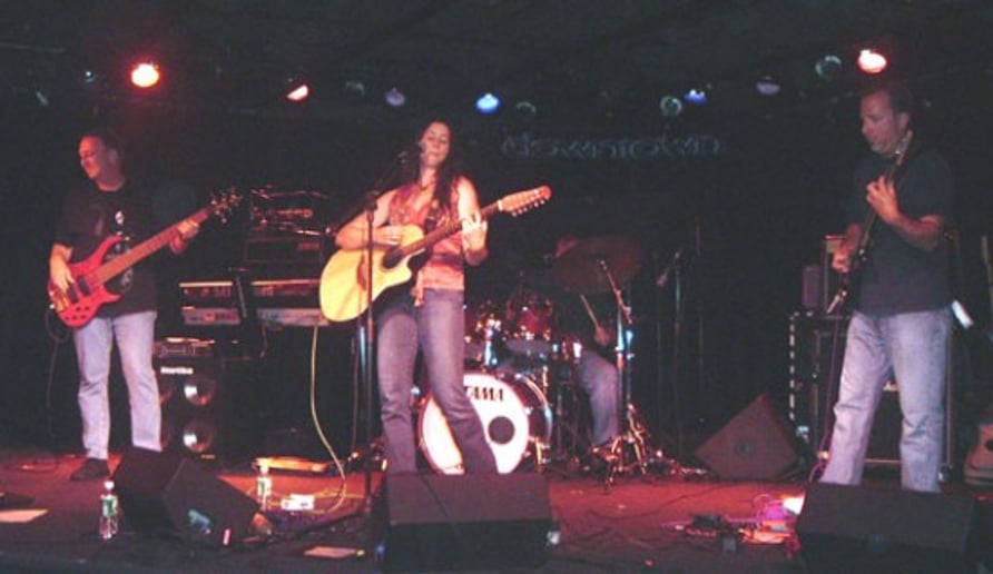 Gallery photo 7 of Lisa Itts
