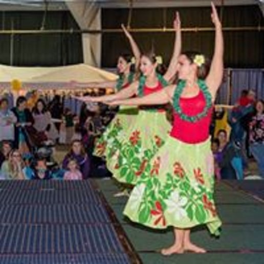 Gallery photo 7 of Lola and Polynesian Fusion